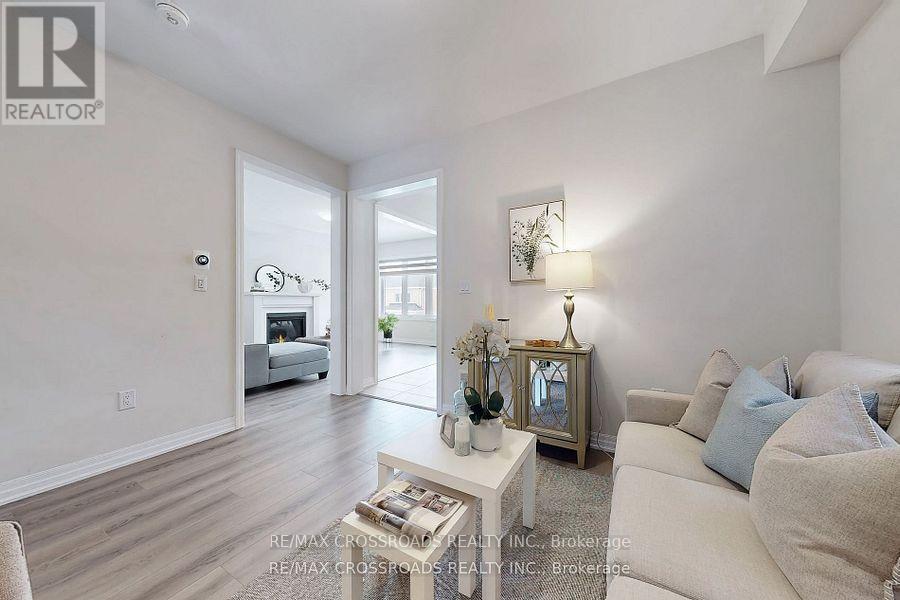 Property at 75 ED EWERT AVENUE image 5
