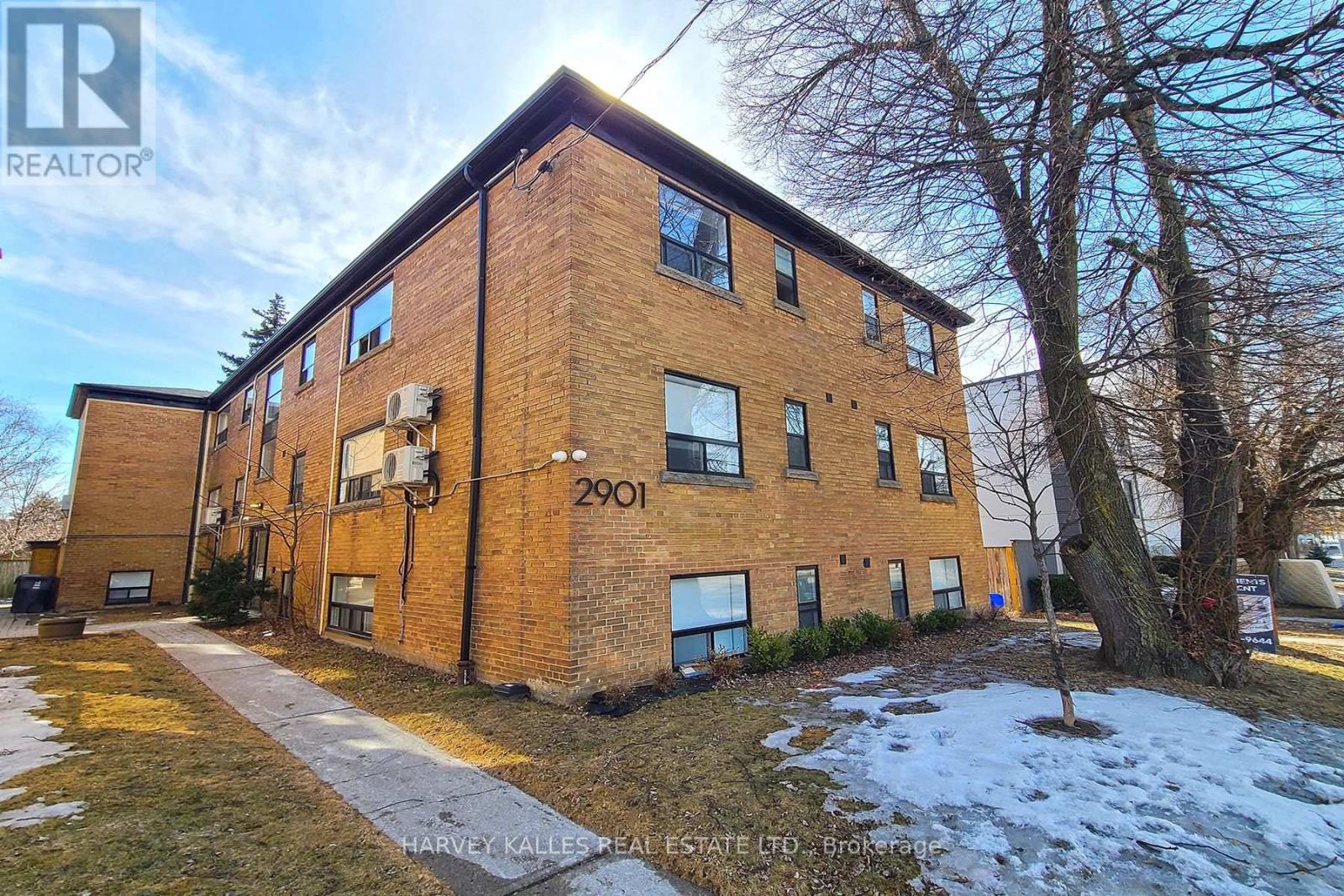 10 - 2901 St Clair Avenue E, Toronto, Ontario  M4B 1N5 - Photo 1 - E12098584