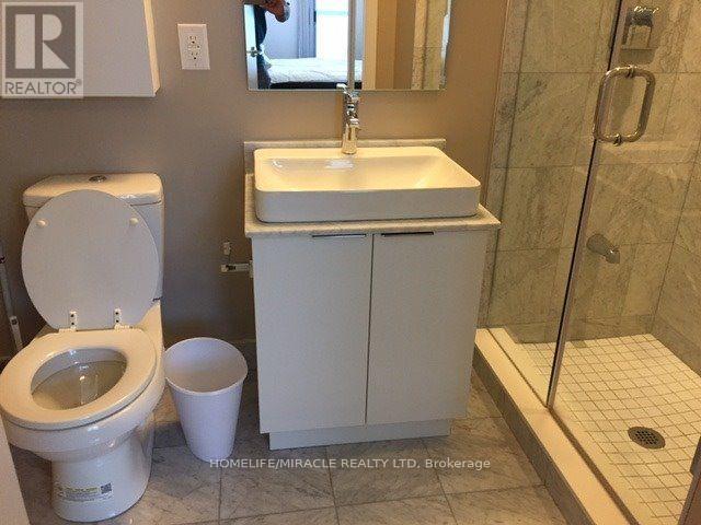 1408 - 14 York Street, Toronto, Ontario  M5J 0A9 - Photo 8 - C12098241