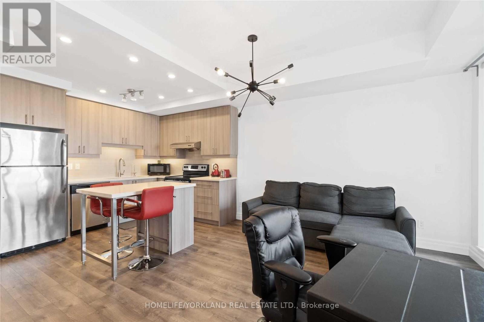 601 - 8130 Birchmount Road, Markham (Unionville), Ontario  L6G 0E4 - Photo 10 - N12098576