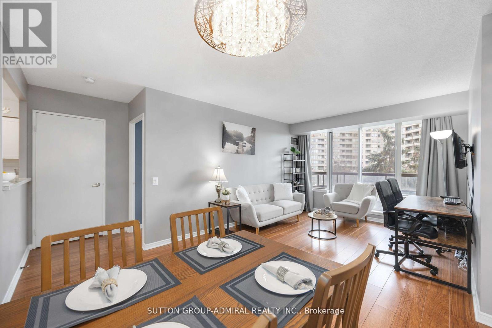 412 - 81 Townsgate Drive, Vaughan, Ontario  L4J 8E6 - Photo 12 - N12098590