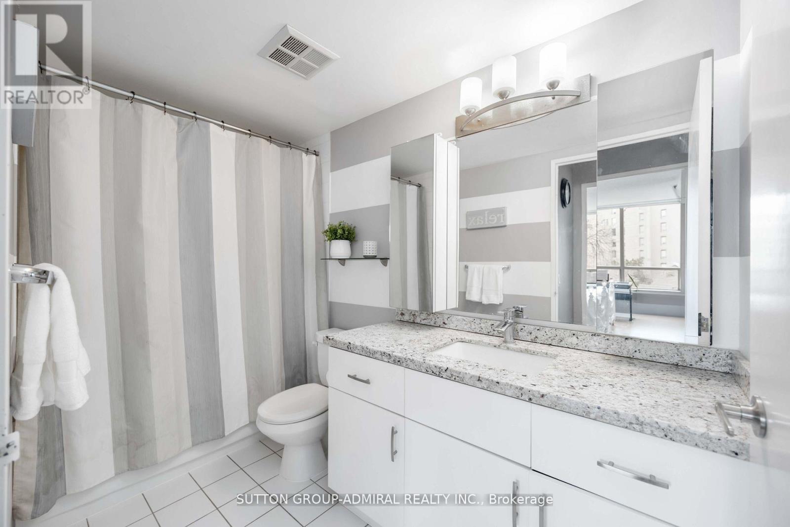 412 - 81 Townsgate Drive, Vaughan, Ontario  L4J 8E6 - Photo 15 - N12098590