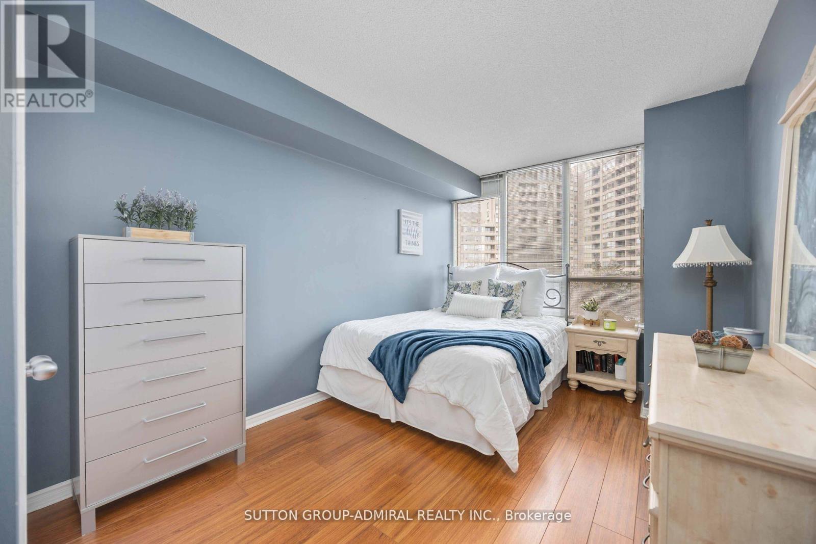 412 - 81 Townsgate Drive, Vaughan, Ontario  L4J 8E6 - Photo 17 - N12098590