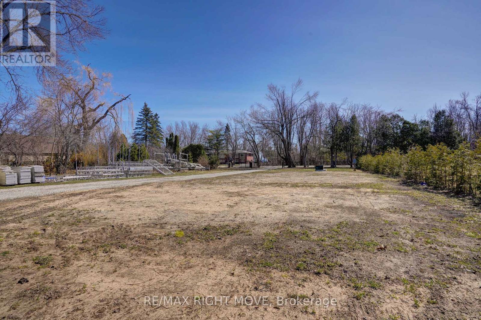 135 Creighton Street S, Ramara, Ontario  L3V 0K8 - Photo 8 - S12098589