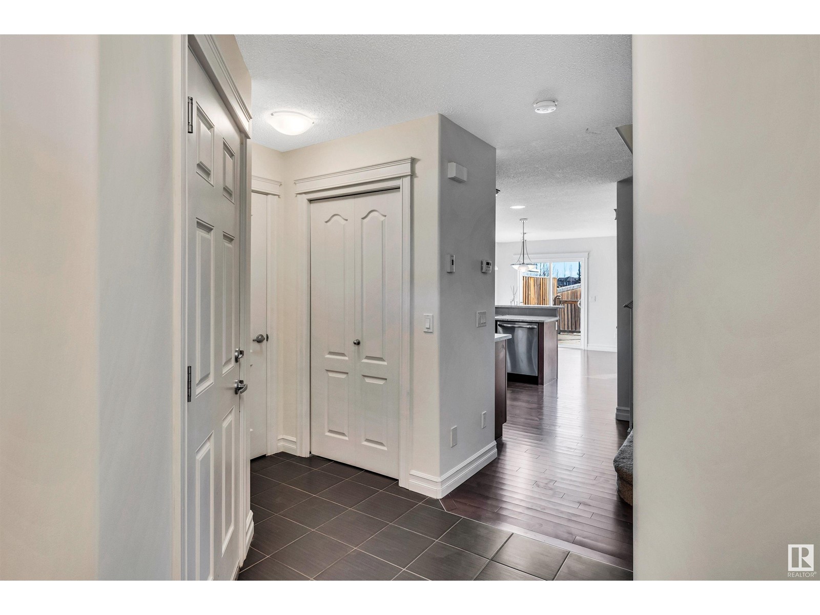 Property at 741 176 ST SW image 2