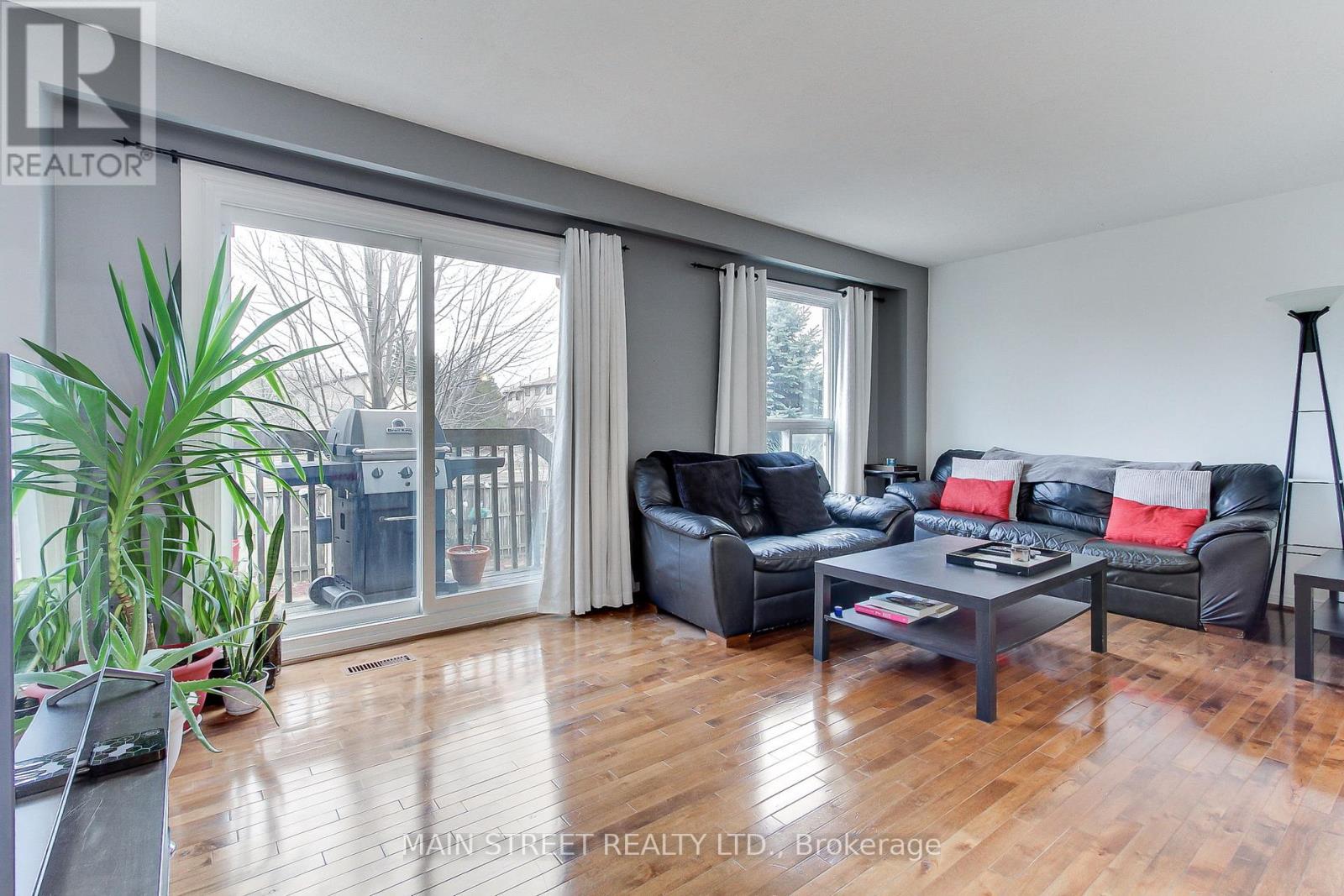 18 - 725 Vermouth Avenue, Mississauga, Ontario  L5A 3X5 - Photo 9 - W12098515