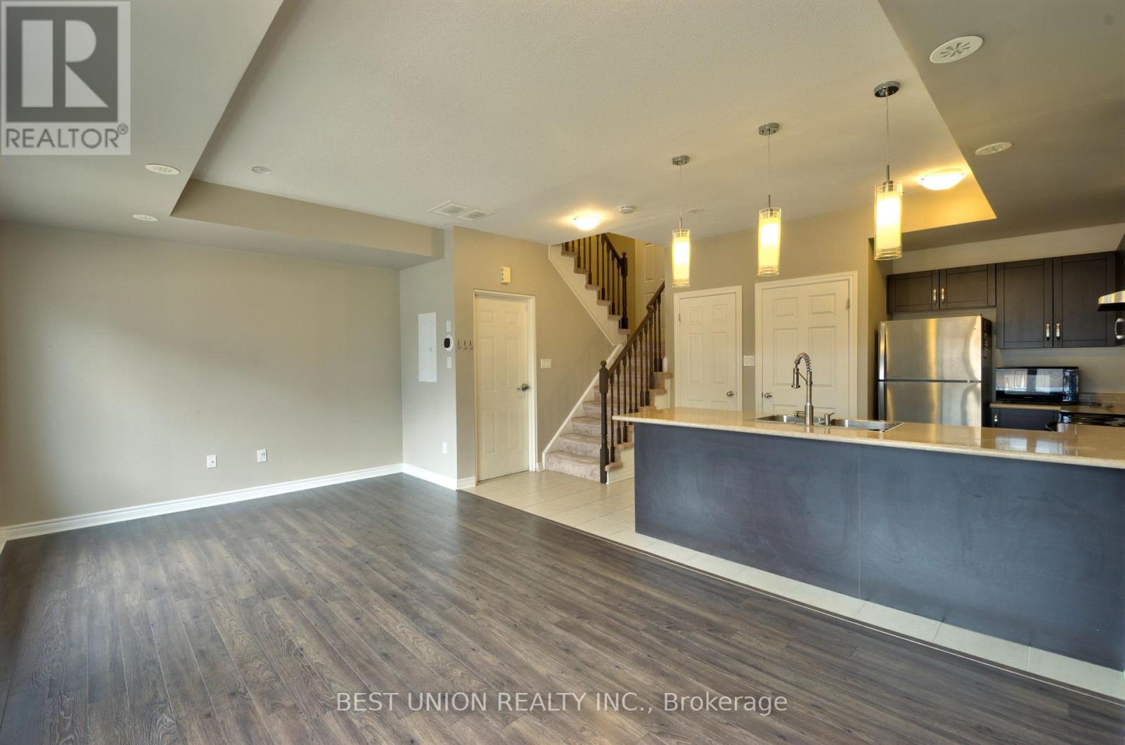 Property at #22-04 - 2420 BARONWOOD DRIVE image 3