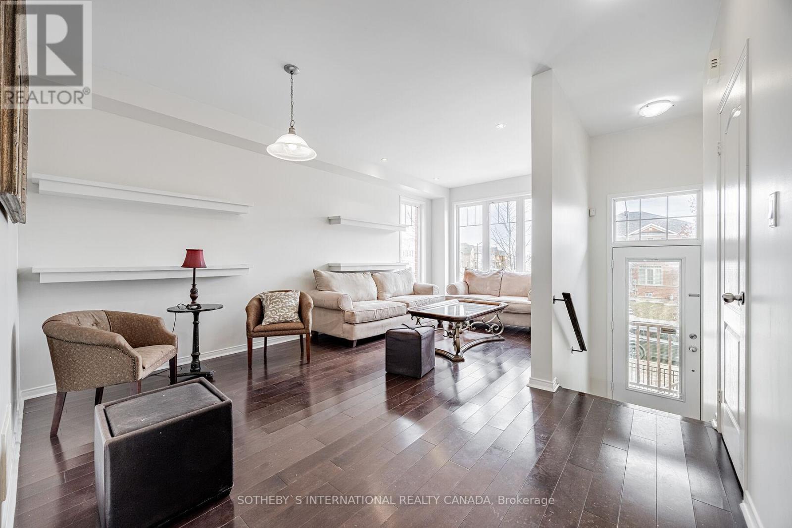 Property at 6 - 5700 TOSCA DRIVE W image 4