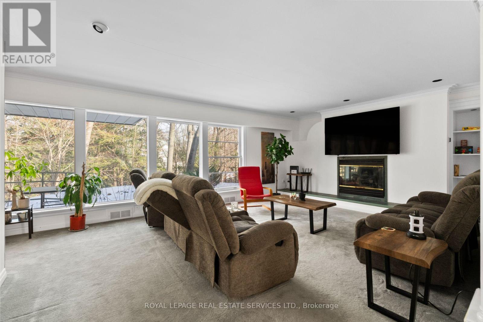 Property at 89 VALECREST DRIVE image 5