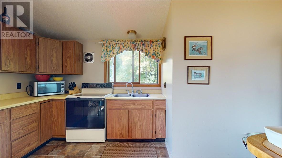 240 Rosewood Lane, Sheguiandah, Ontario  P0P 1W0 - Photo 10 - 2121727