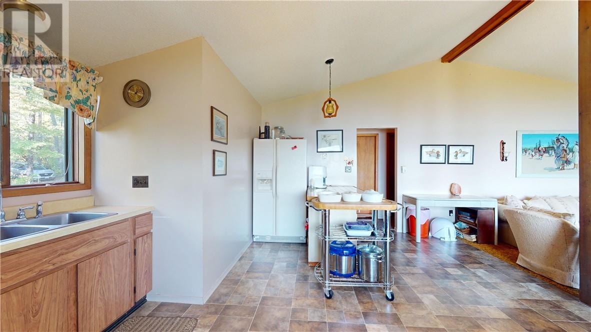 240 Rosewood Lane, Sheguiandah, Ontario  P0P 1W0 - Photo 6 - 2121727