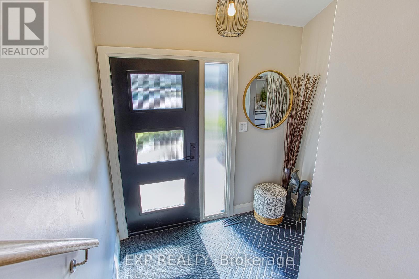 Property at 4445 PINEDALE DRIVE image 3