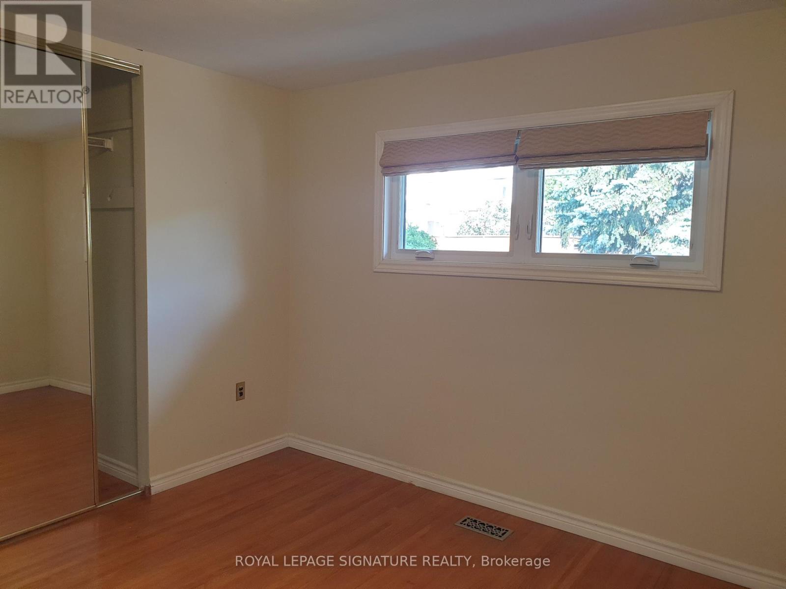 207 West 33rd St Street, Hamilton, Ontario  L9C 5J4 - Photo 10 - X12098574
