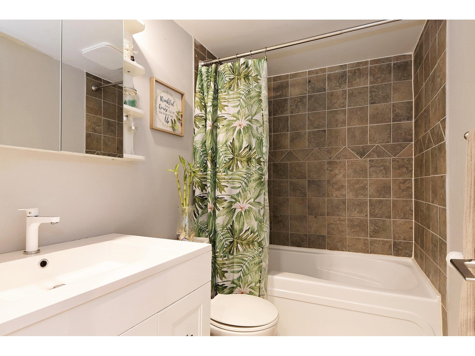 213 5906 176a Street, Surrey, British Columbia  V3S 4H7 - Photo 26 - R2991687