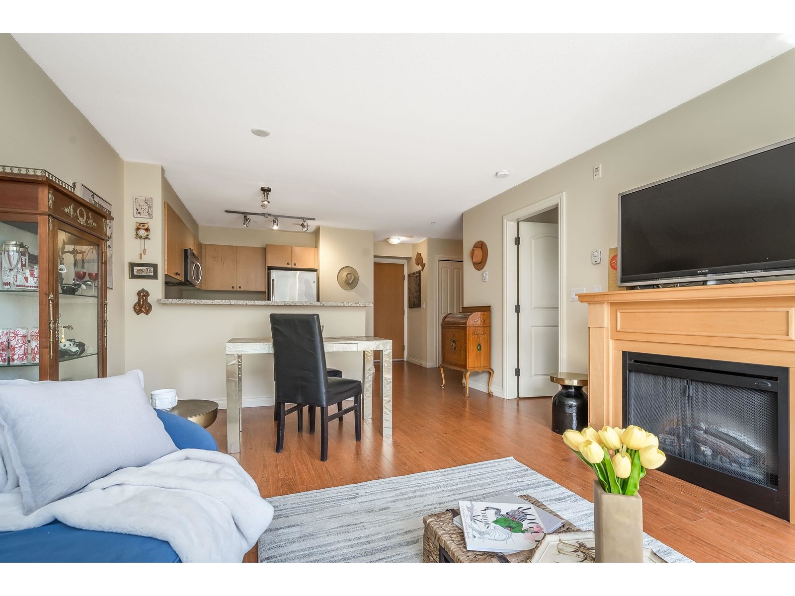 Property at 412 8717 160 STREET image 4