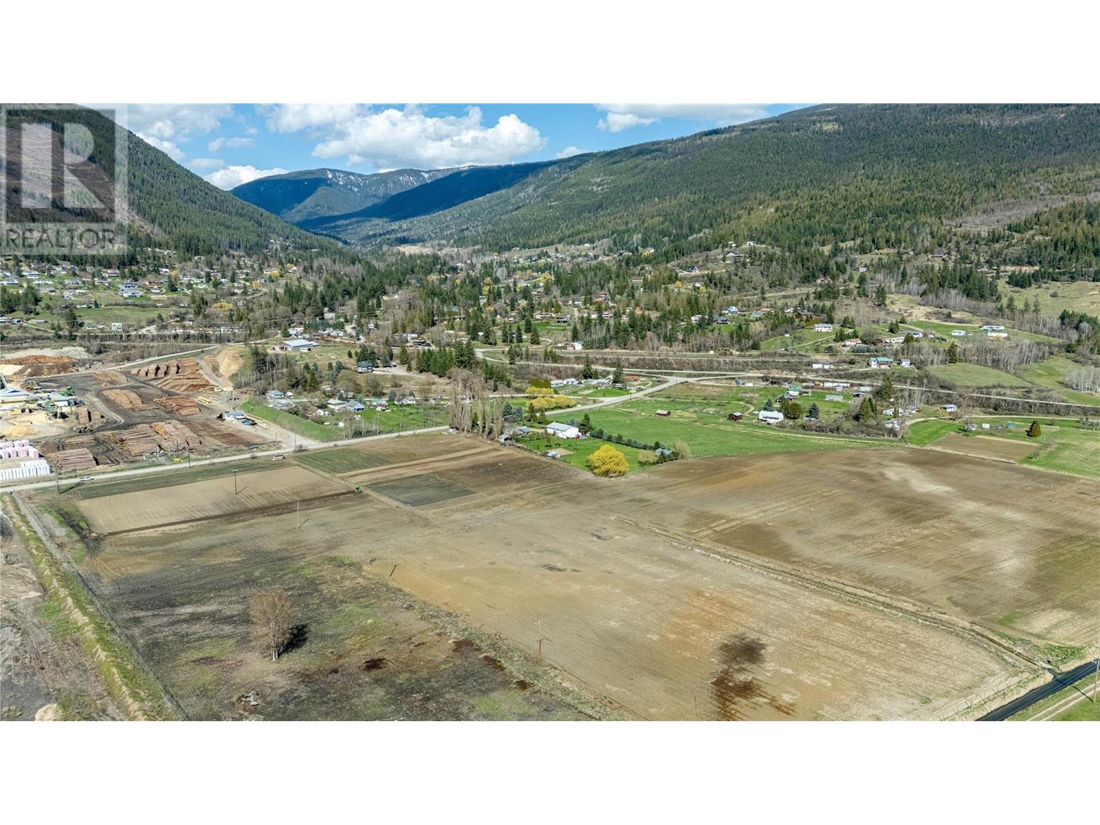 993 Duck Lake Road, Wynndel, British Columbia  V0B 2N1 - Photo 9 - 10344162