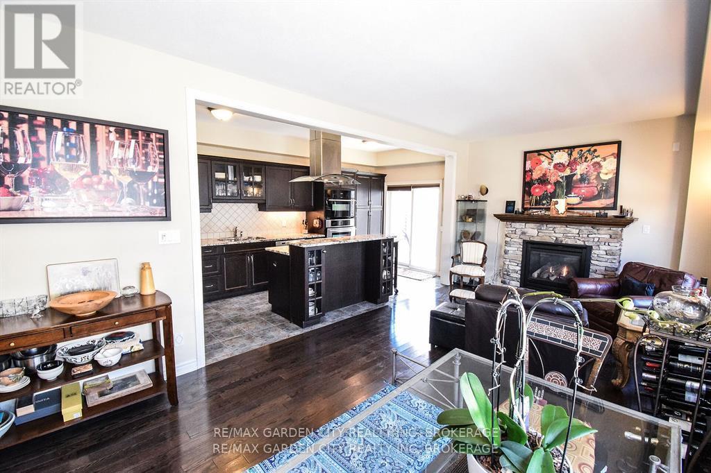 47 Montebello Place, St. Catharines, Ontario  L2R 6B5 - Photo 8 - X12098685