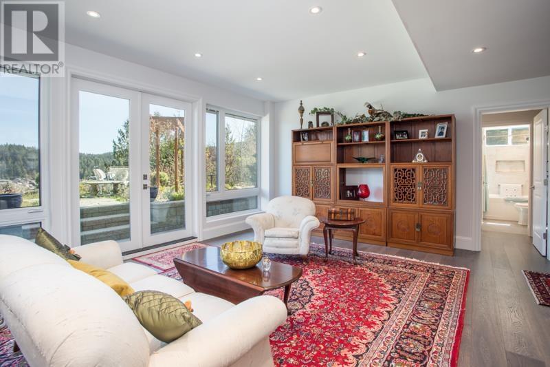 1812 Cardinal Crescent, North Vancouver, British Columbia  V7G 1Y2 - Photo 32 - R2993269