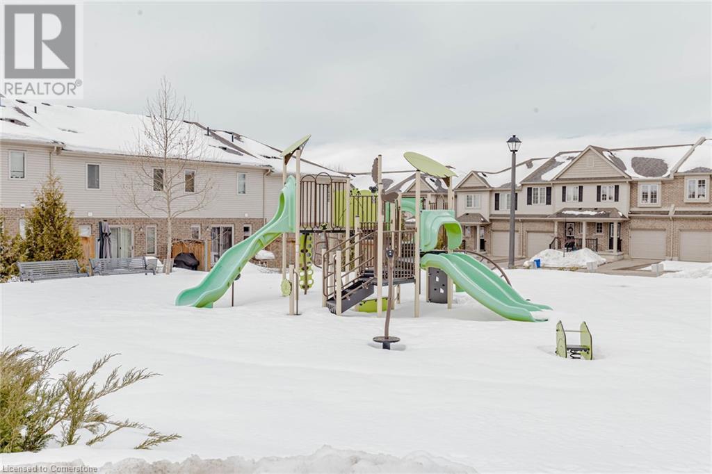 50 Pinnacle Drive Unit# 55, Kitchener, Ontario  N2P 0H8 - Photo 38 - 40720674