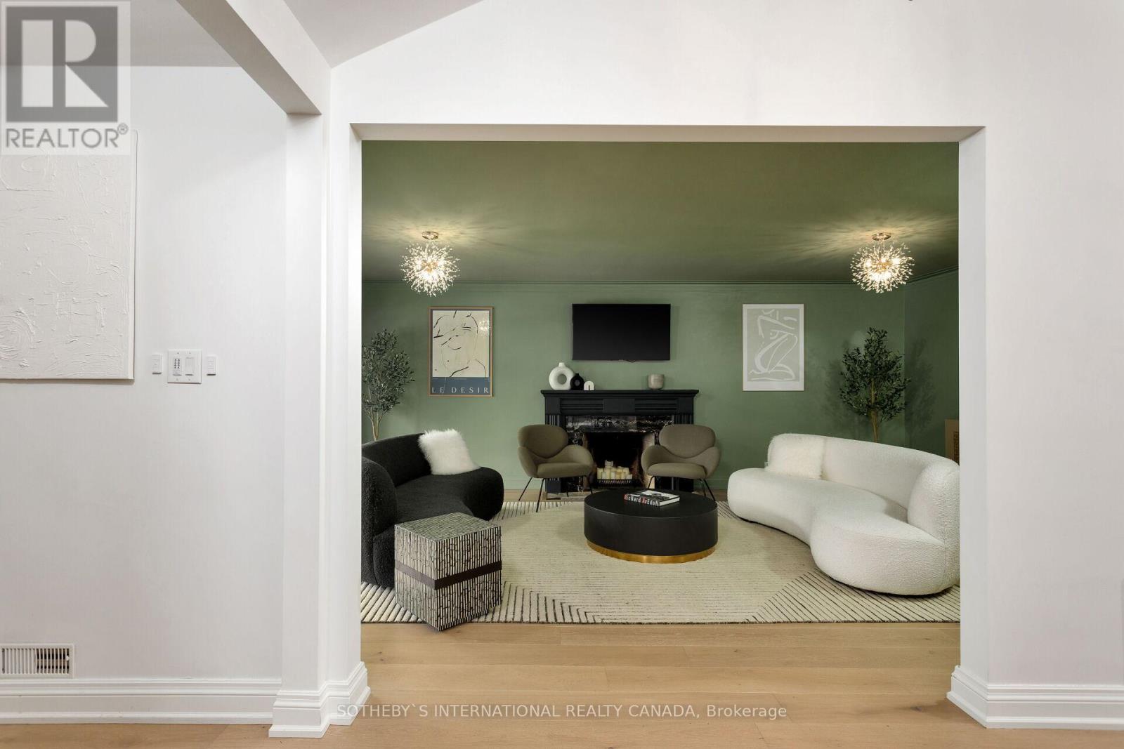 Property at 15 RAVENSBOURNE CRESCENT image 4