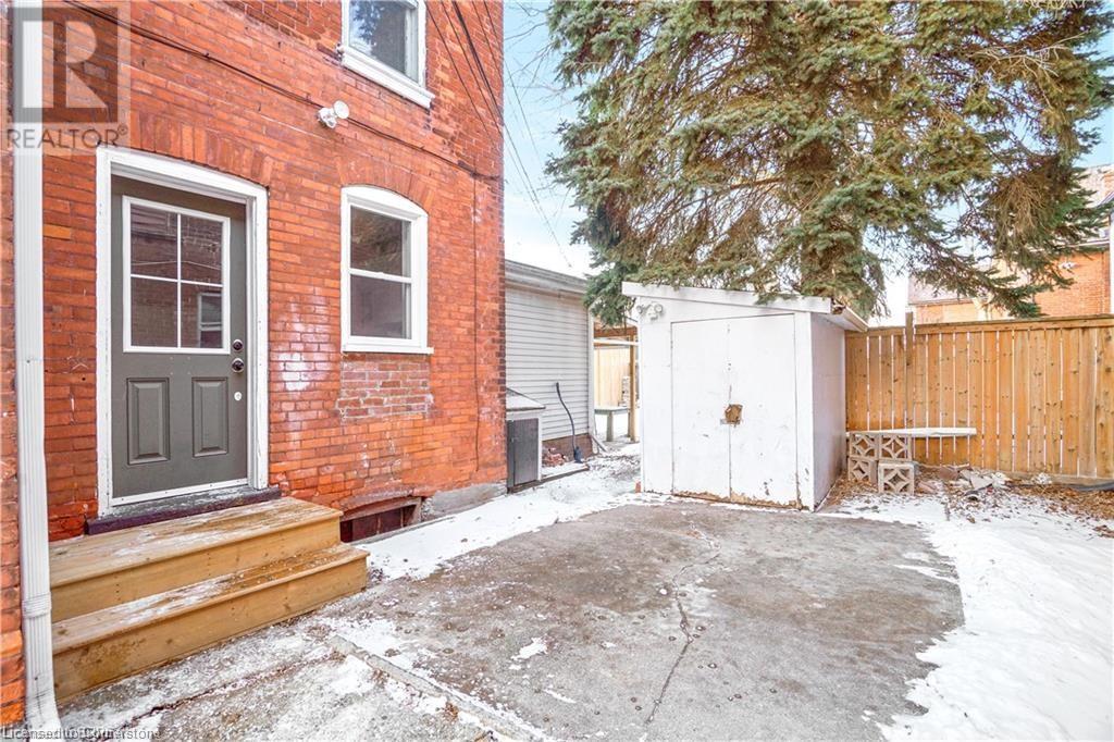 198 Sheridan Street Unit# Main, Brantford, Ontario  N3S 4P8 - Photo 3 - 40719057