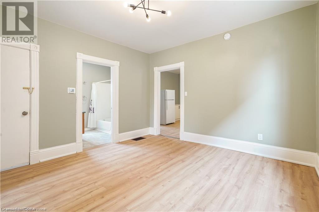 198 Sheridan Street Unit# Main, Brantford, Ontario  N3S 4P8 - Photo 6 - 40719057