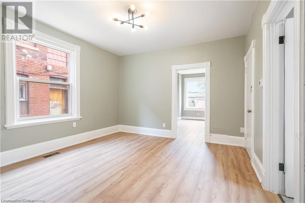 198 Sheridan Street Unit# Main, Brantford, Ontario  N3S 4P8 - Photo 7 - 40719057