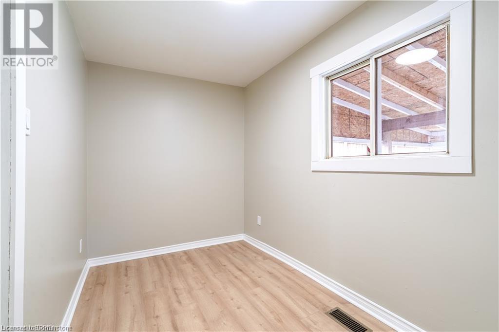 198 Sheridan Street Unit# Main, Brantford, Ontario  N3S 4P8 - Photo 15 - 40719057