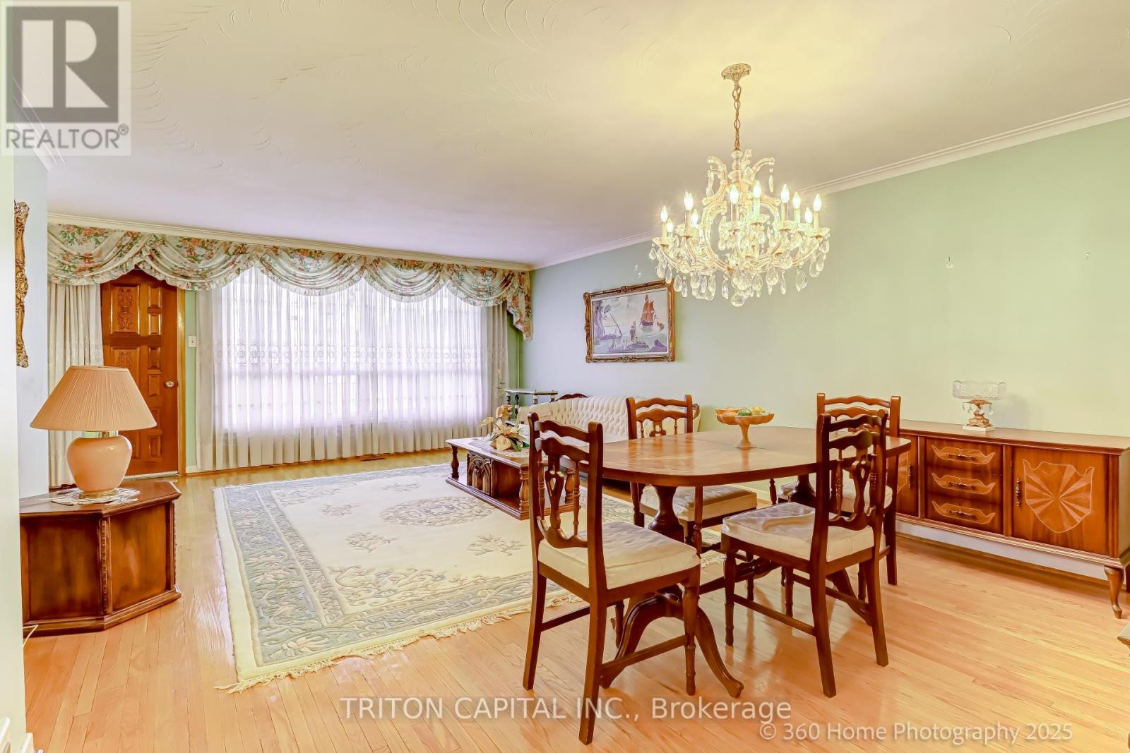 Property at 77 FONTAINBLEAU DRIVE image 5