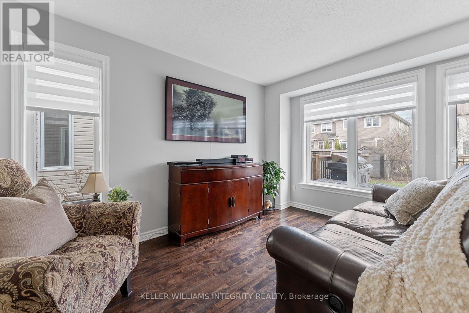 509 Cherokee Way, Ottawa, Ontario  K2S 0H5 - Photo 7 - X12098730
