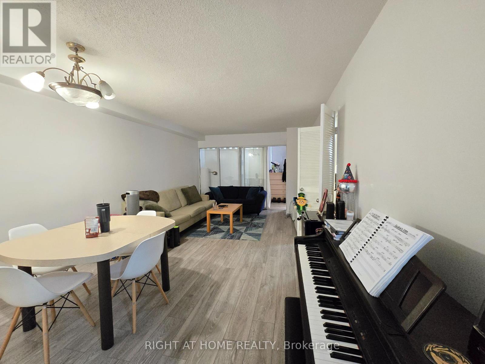1001 - 44 Gerrard Street W, Toronto (Bay Street Corridor), Ontario  M5G 2K2 - Photo 20 - C12090777