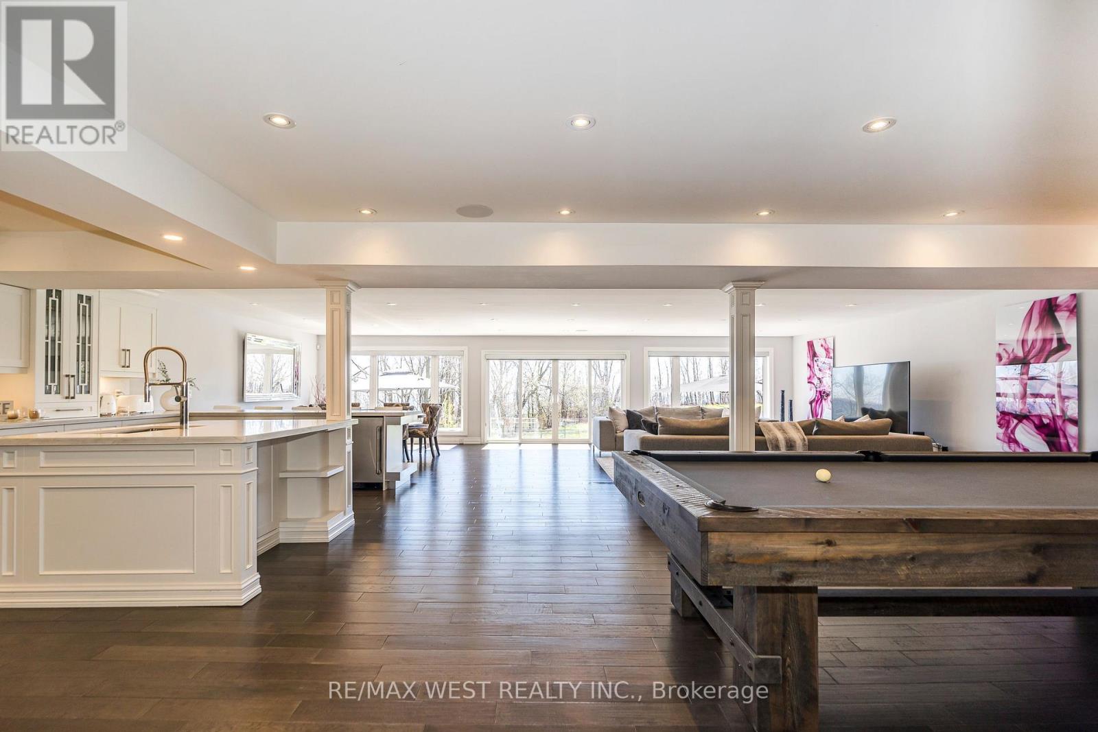 Property at 423 GUILDWOOD PARKWAY image 4