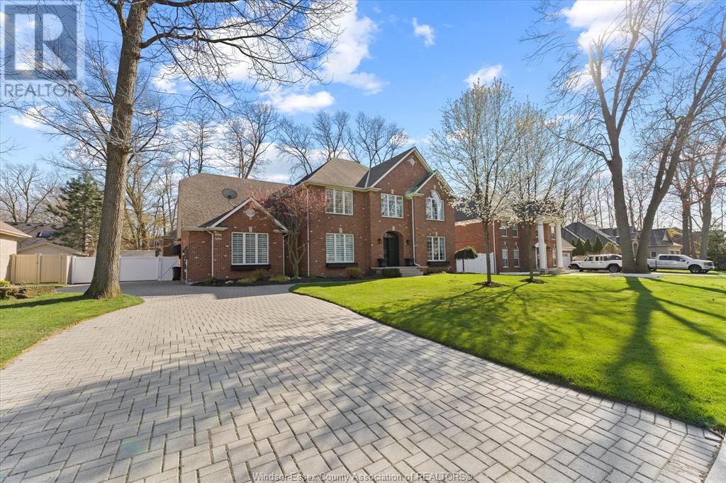 Property at 2245 EDGEMORE AVENUE image 4