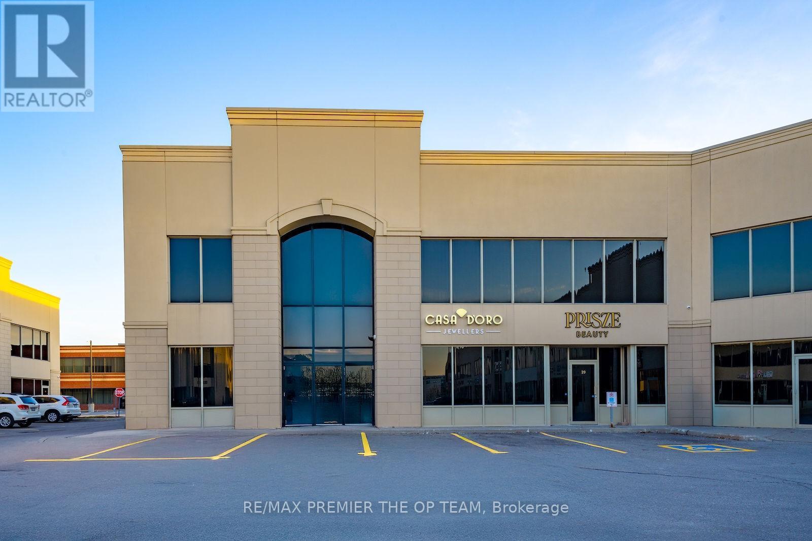 22 - 8750 Jane Street, Vaughan, Ontario  L4K 0E7 - Photo 2 - N12098642