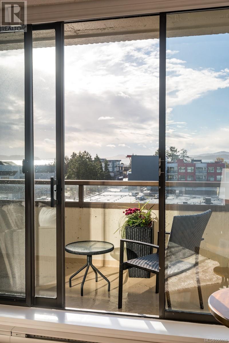 508 9805 Second St, Sidney, British Columbia  V8L 4T9 - Photo 4 - 996118