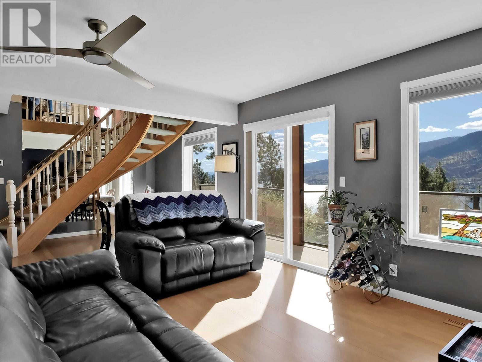 1922 Paly Road Kelowna Photo 7