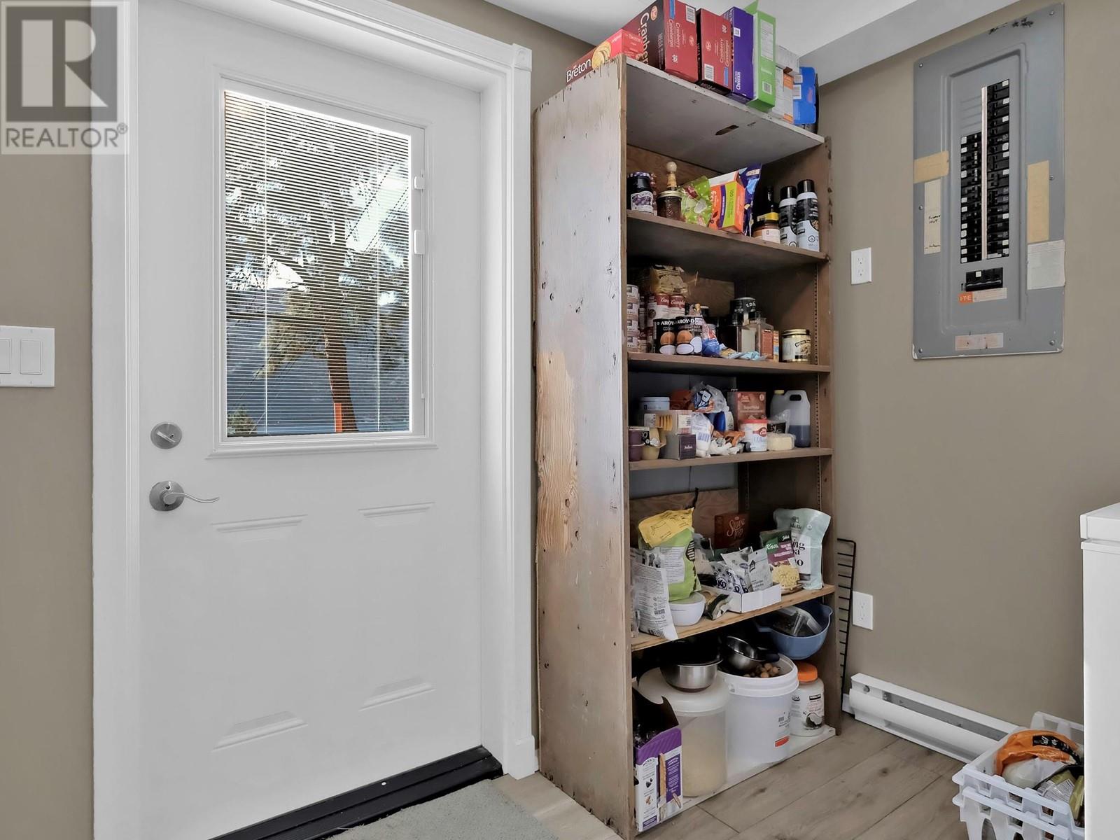 1922 Paly Road Kelowna Photo 52