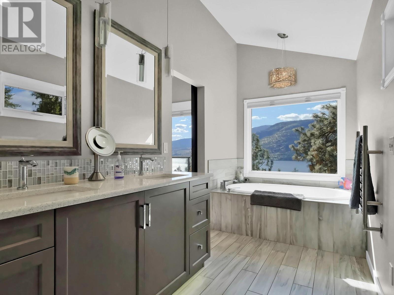 1922 Paly Road Kelowna Photo 39