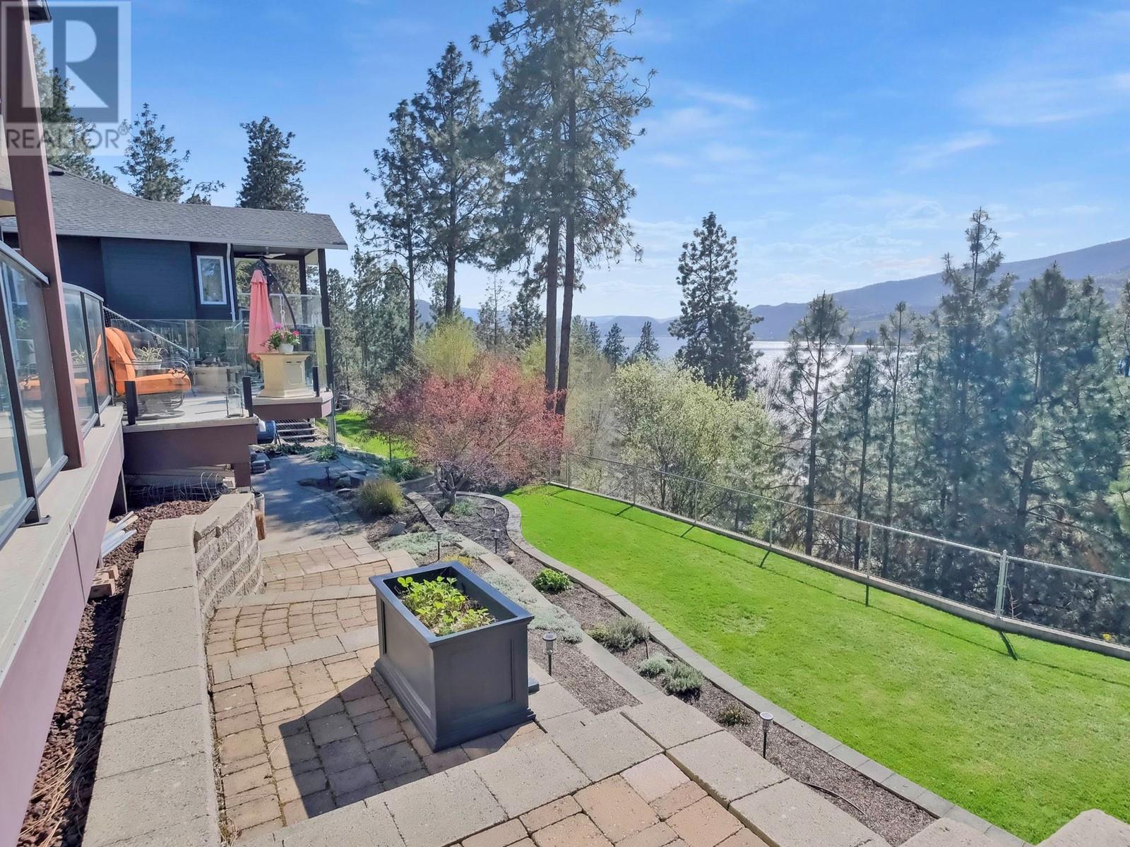 1922 Paly Road Kelowna Photo 56