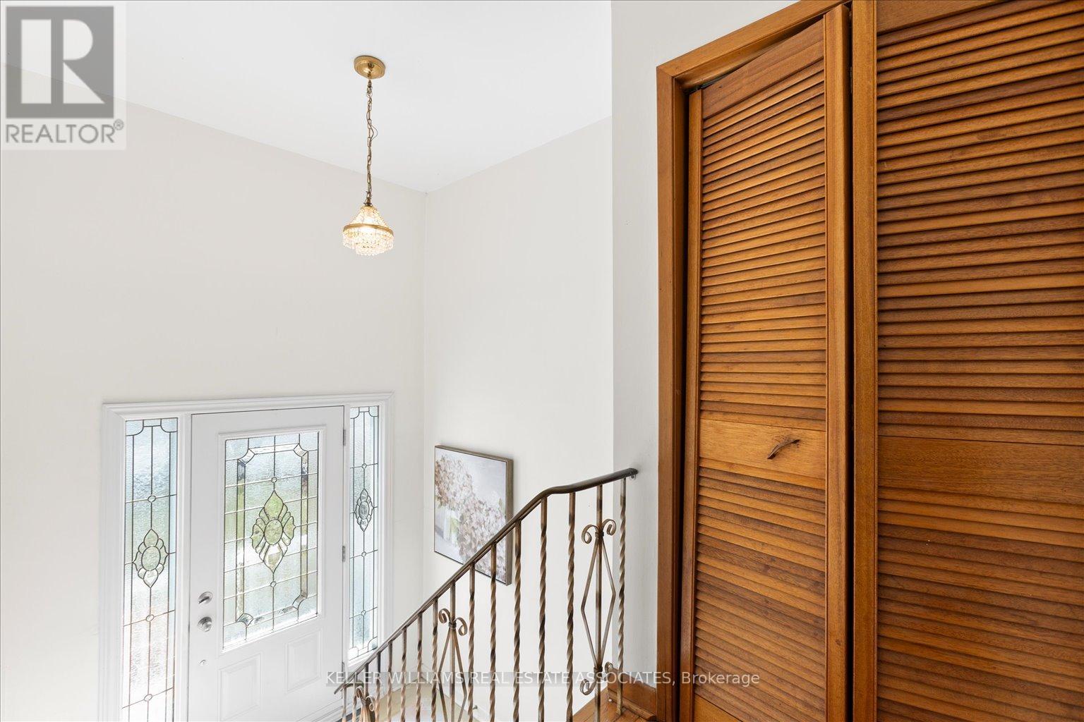 Property at 1127 CLAREDALE ROAD image 2