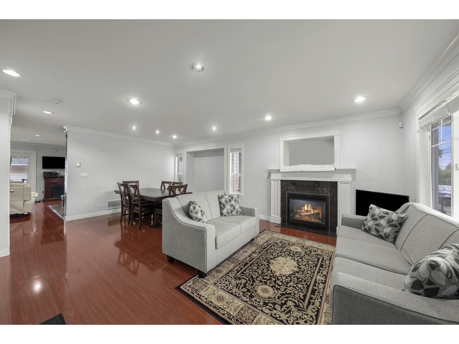 Property at 7104 144 STREET image 5