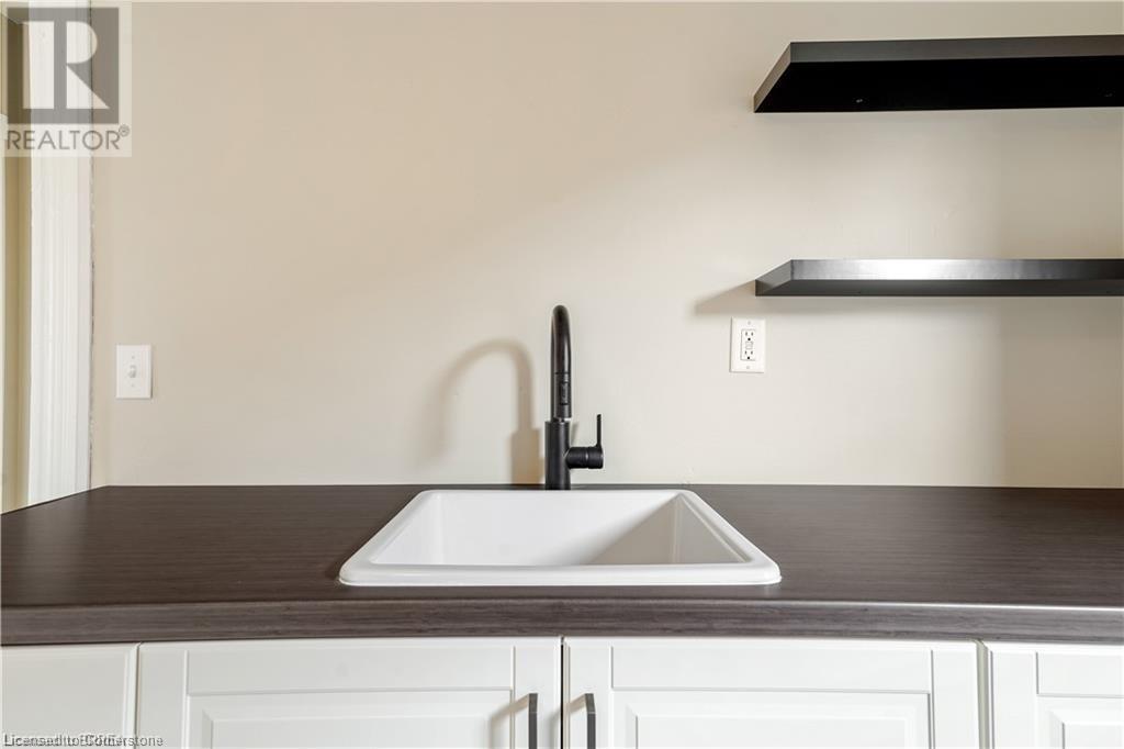 198 Sheridan Street Unit# Upper, Brantford, Ontario  N3S 4P8 - Photo 13 - 40719067