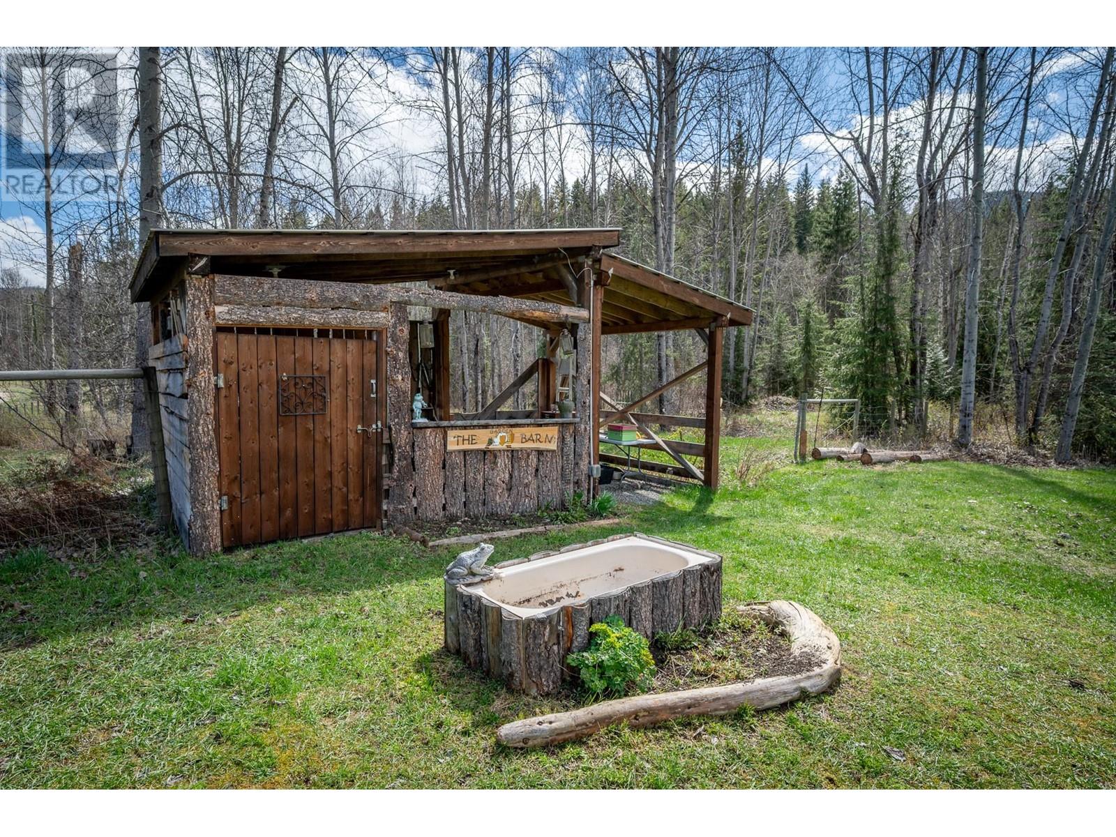 3240 Barriere South Road, Barriere, British Columbia  V0E 1E0 - Photo 32 - 10340374