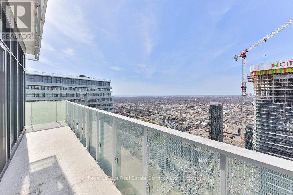 6005 - 3900 Confederation Parkway, Mississauga, Ontario  L5B 0M3 - Photo 15 - W12098743