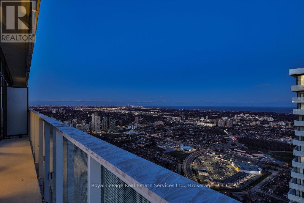6005 - 3900 Confederation Parkway, Mississauga, Ontario  L5B 0M3 - Photo 35 - W12098743