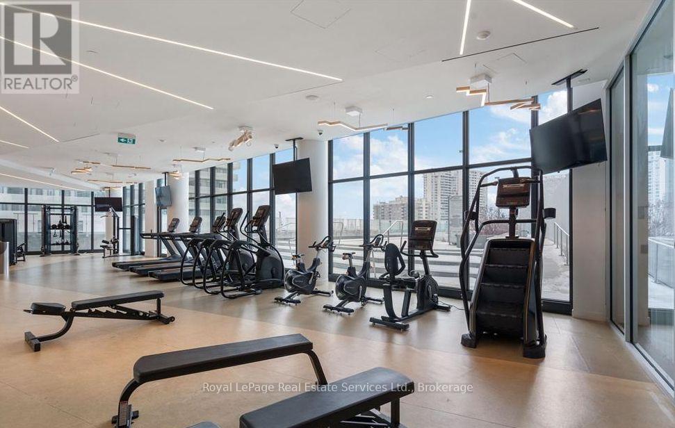 6005 - 3900 Confederation Parkway, Mississauga, Ontario  L5B 0M3 - Photo 40 - W12098743