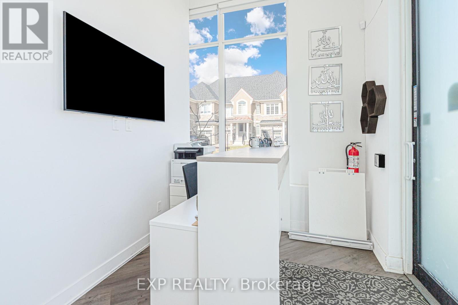 85 Burnhamthorpe Road E, Oakville, Ontario  L6H 3R2 - Photo 37 - W12093681