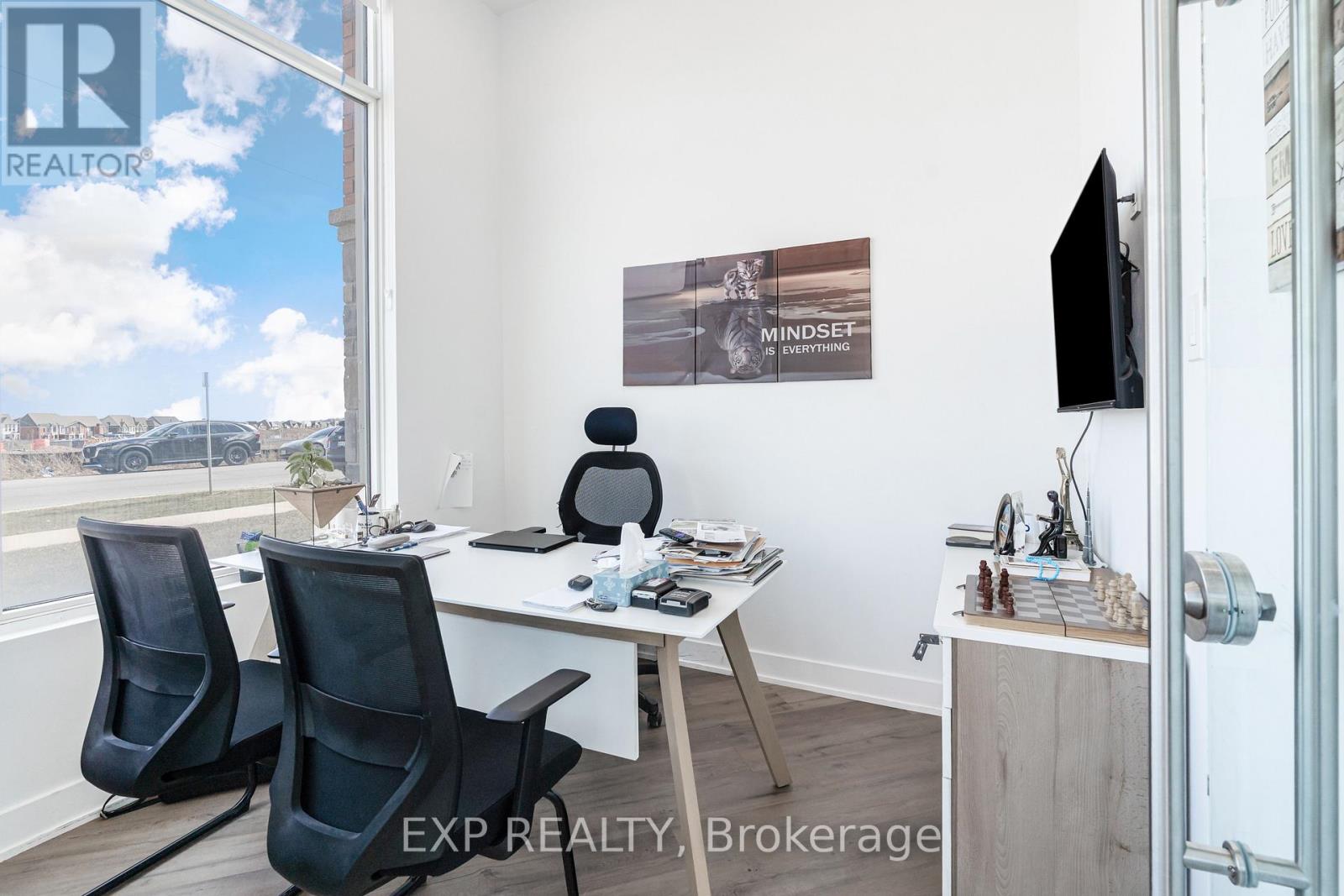 85 Burnhamthorpe Road E, Oakville, Ontario  L6H 3R2 - Photo 41 - W12093681