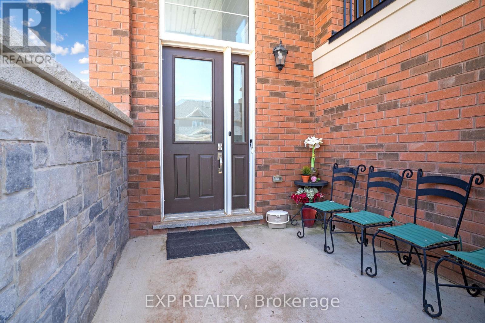 Property at 85 BURNHAMTHORPE ROAD E image 5