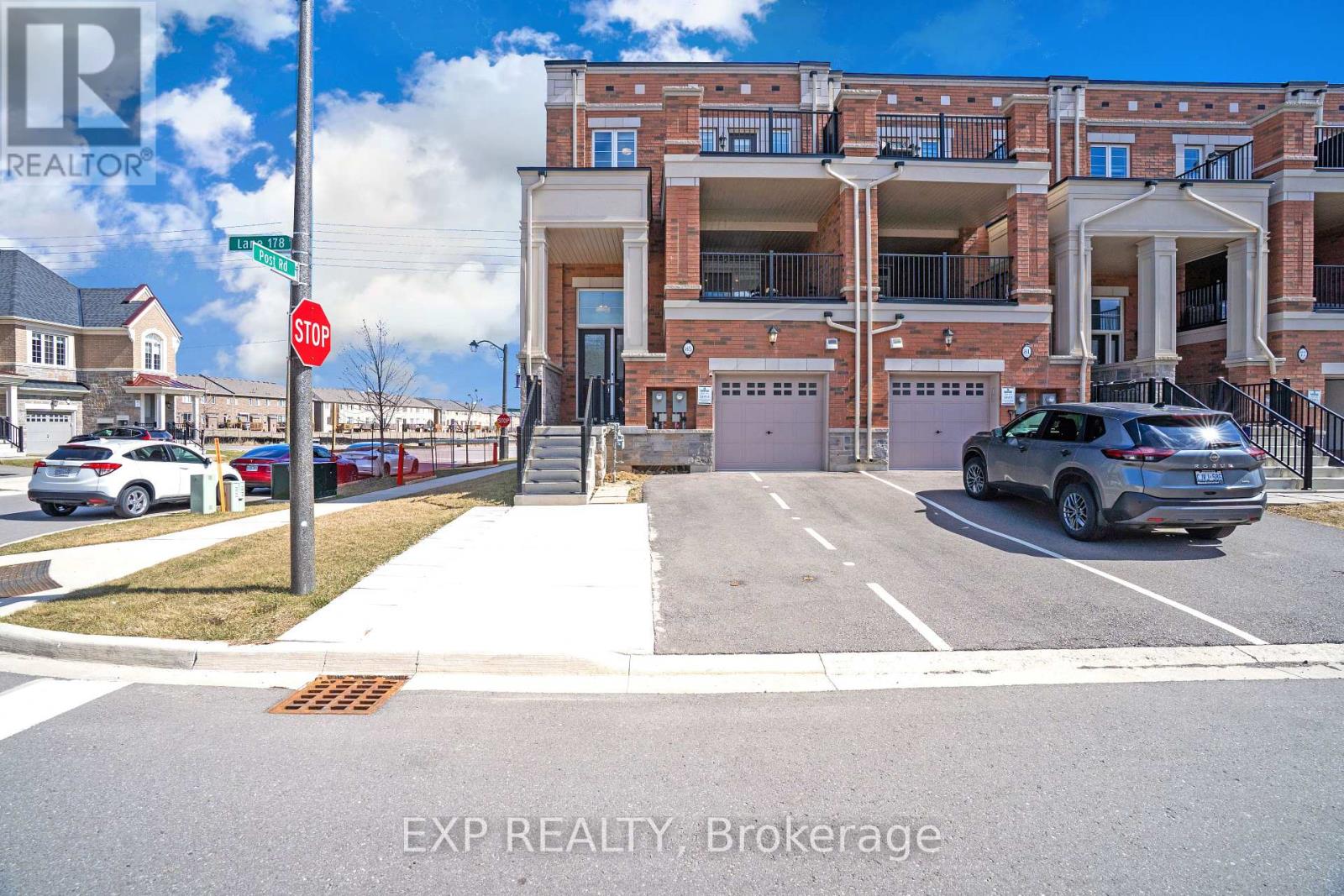 Property at 85 BURNHAMTHORPE ROAD E image 3